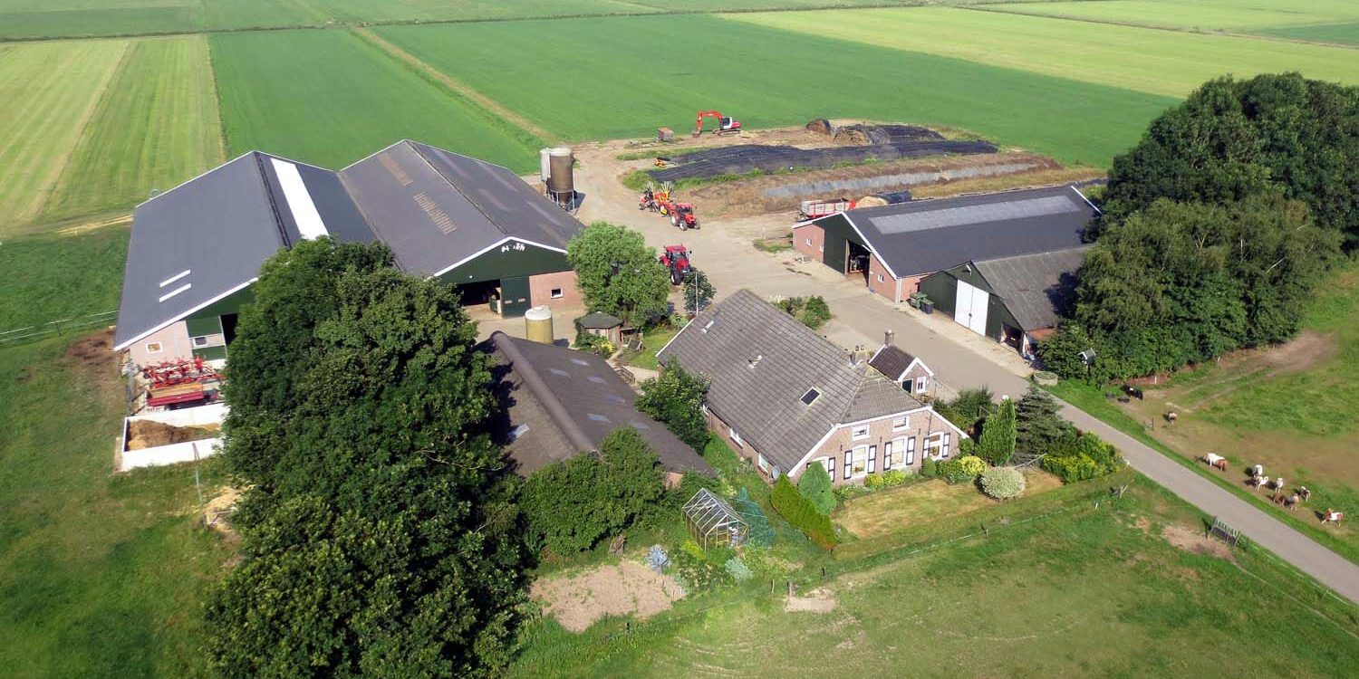 Lucht foto MTS Bruggeman PrimeHumic ingezet bij Melkveebedrijf Bruggeman